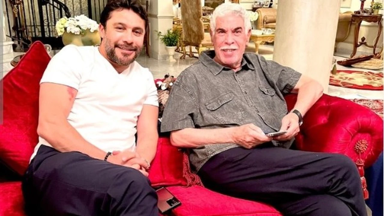 أحمد حسن ينتقد الهجوم على شحاتة: لا تهدموا الرموز.. فهم من سطروا التاريخ بحروف من ذهب